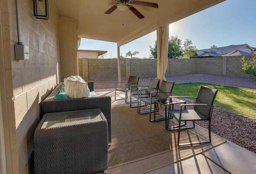 Pet Friendly Peoria Home Near State Farm Stadium!