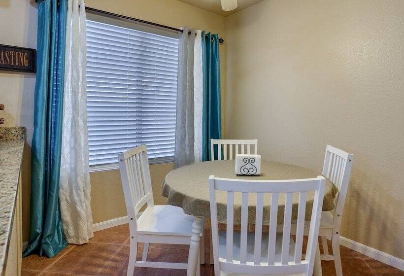 Pet Friendly Peoria Home Near State Farm Stadium!