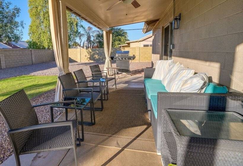 Pet Friendly Peoria Home Near State Farm Stadium!