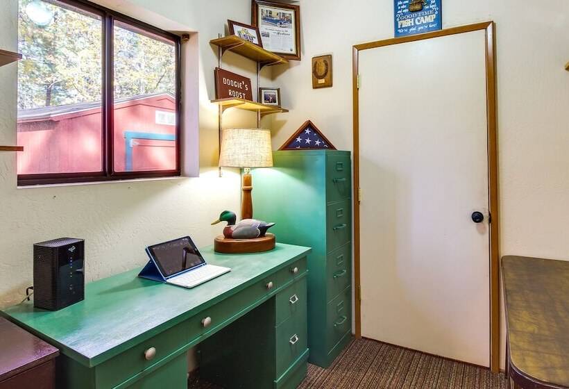 Pinetop Lakeside Cabin Rental: Porch & Fire Pit!