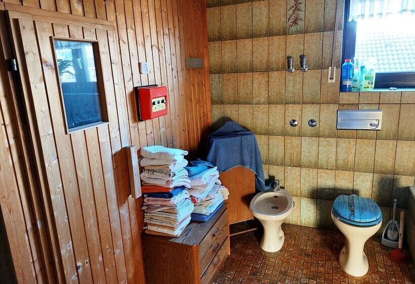 Private Room In Country House, Erkelenz