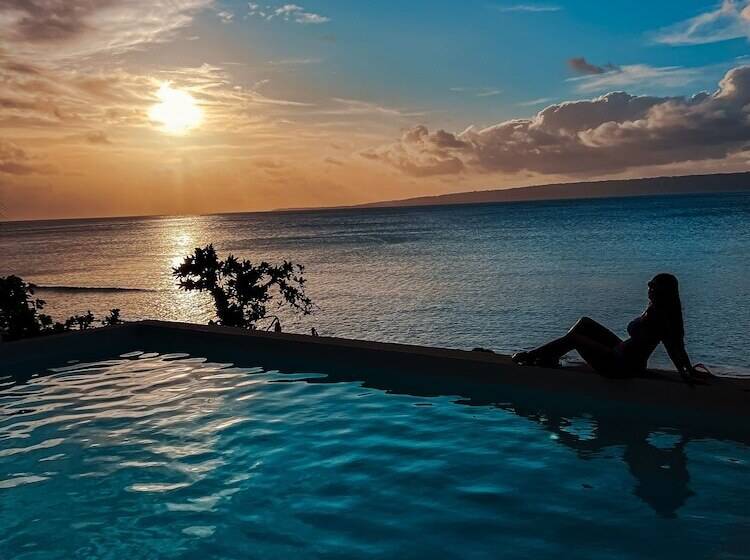 استراحتگاه South Pacific Memories