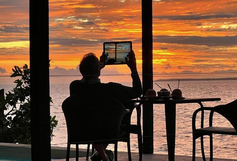 استراحتگاه South Pacific Memories