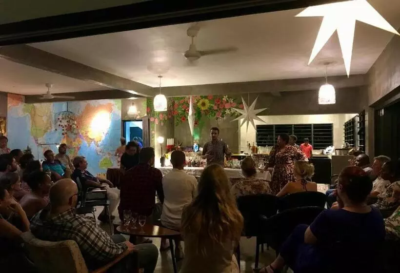 استراحتگاه South Pacific Memories