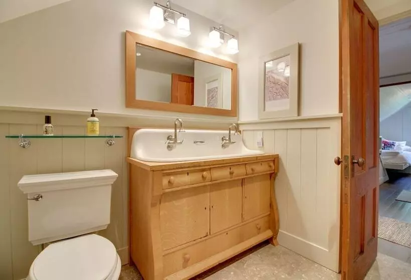 Serene Silver Bay Home On Lake George W/ Boat Slip