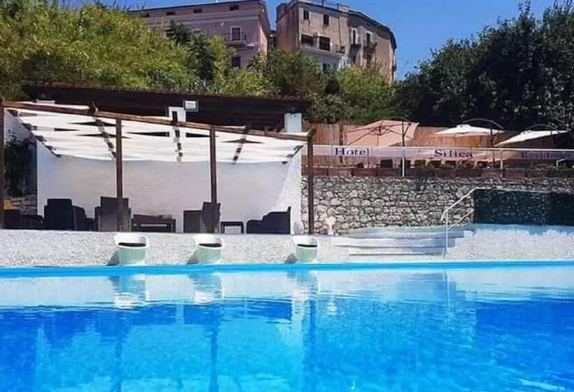 Silica Residence