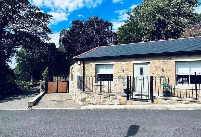 Stunning 3 Bed Cottage, 15mins From Newcastle