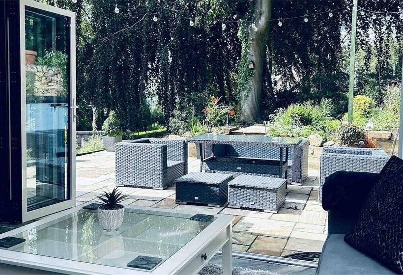 Stunning 3 Bed Cottage, 15mins From Newcastle