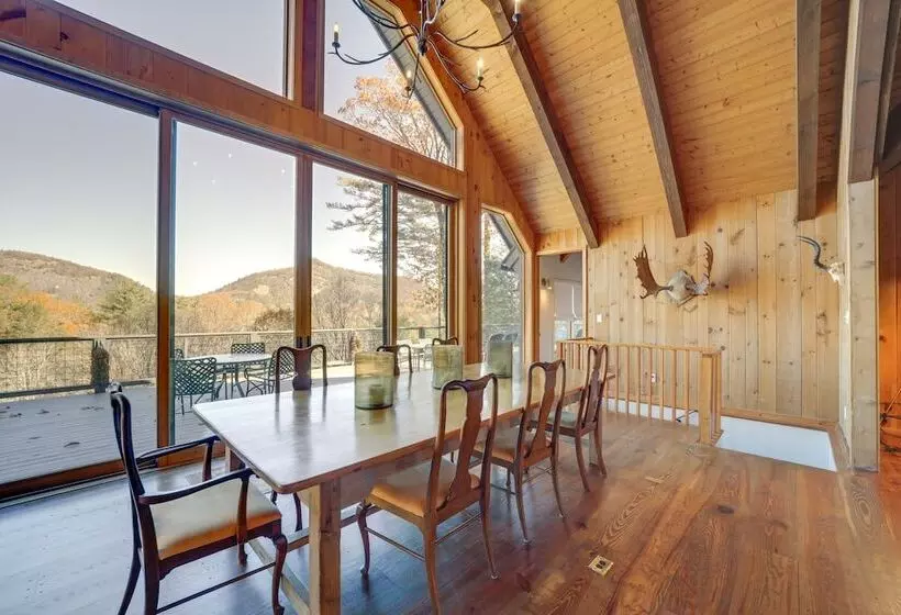 Stunning Cashiers Vacation Home W/ Mountain Views!