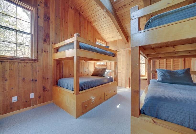 Stunning Cashiers Vacation Home W/ Mountain Views!