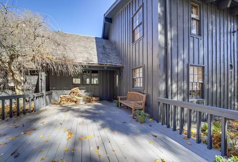 Stunning Cashiers Vacation Home W/ Mountain Views!