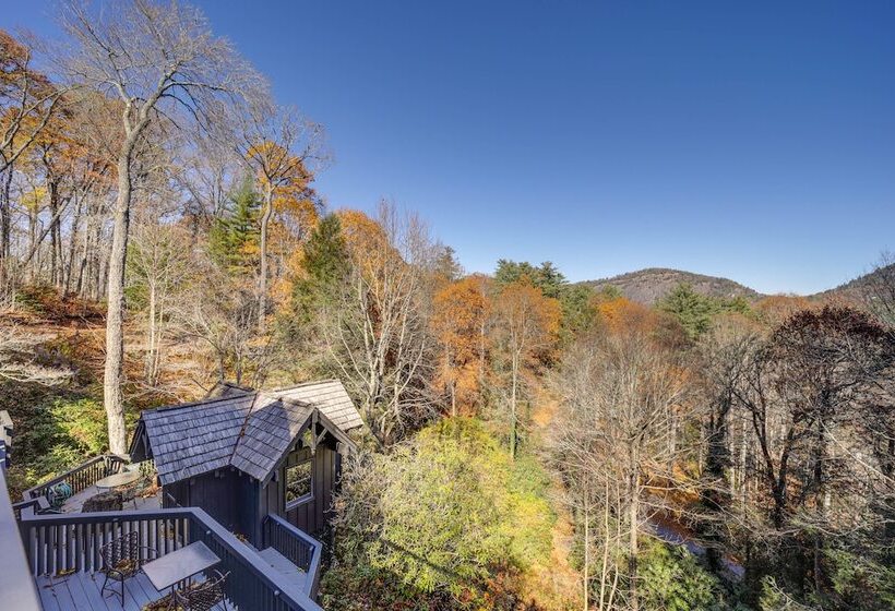 Stunning Cashiers Vacation Home W/ Mountain Views!