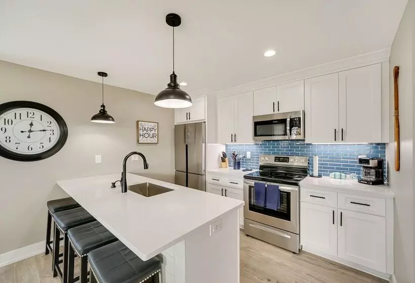 Cozy Algonac Home W/ Grill: Walk To St Clair River