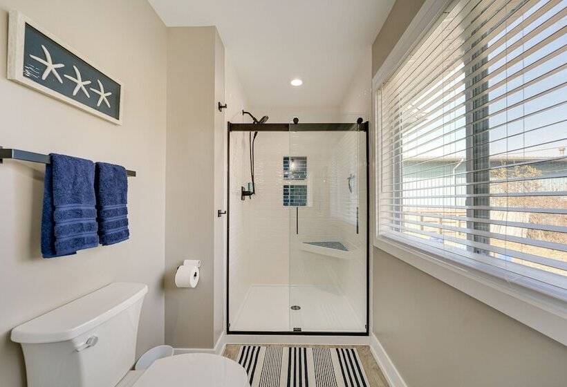 Cozy Algonac Home W/ Grill: Walk To St Clair River