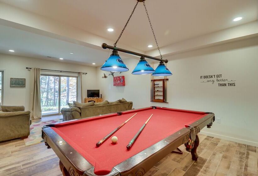 Waterfront Lake Anna Home: Kayaks & Private Dock