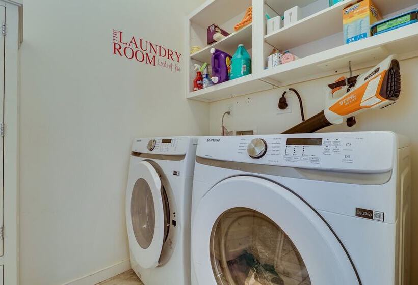 Waterfront Lake Anna Home: Kayaks & Private Dock