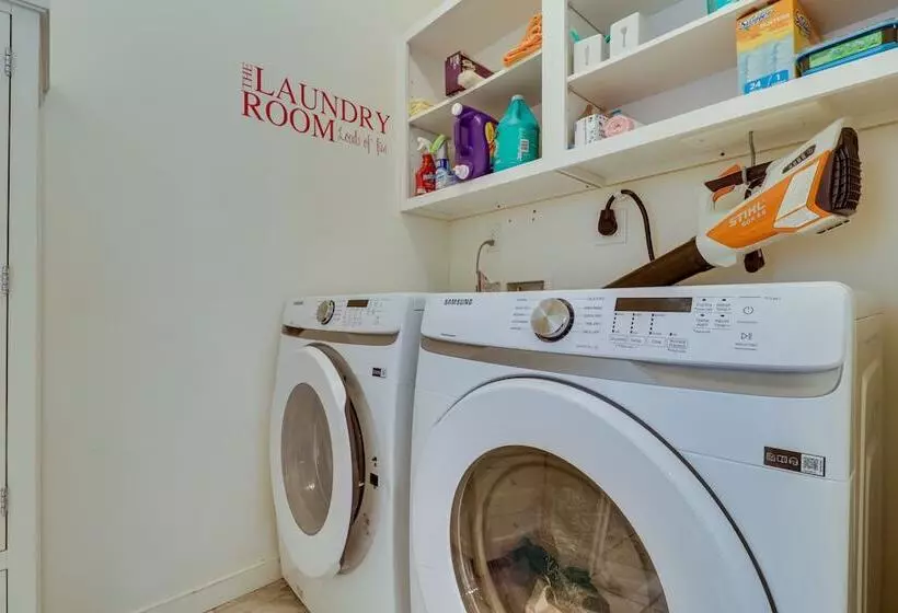 Waterfront Lake Anna Home: Kayaks & Private Dock