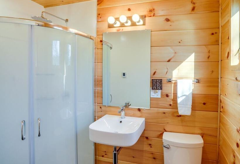 Windham Home Near Mountain Biking & Hiking Trails!