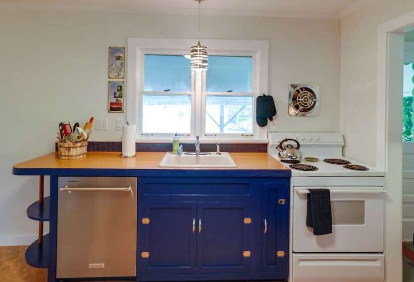 Windham Home Near Mountain Biking & Hiking Trails!