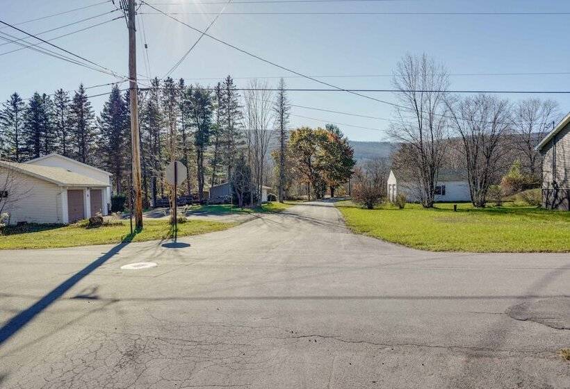 Windham Home Near Mountain Biking & Hiking Trails!