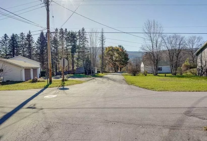 Windham Home Near Mountain Biking & Hiking Trails!