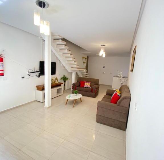 הוסטל Pousada Rekinty