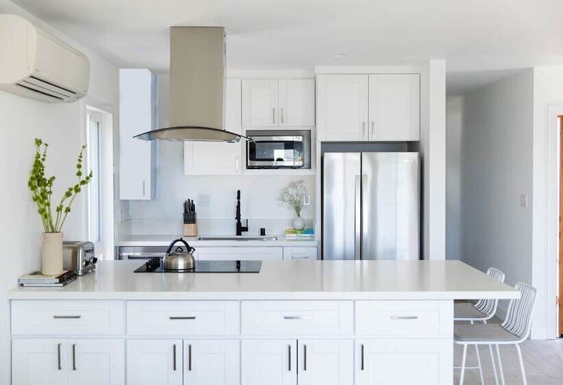 Avalon Ii By Avantstay Chic & Stylish San Diego Condo W/ Vibrant Interiors