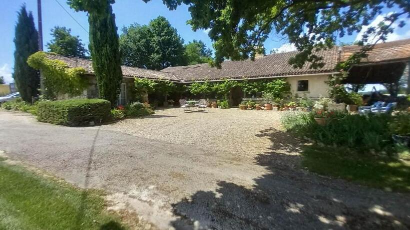 צימר Las Cafourques Chambre D Hotes