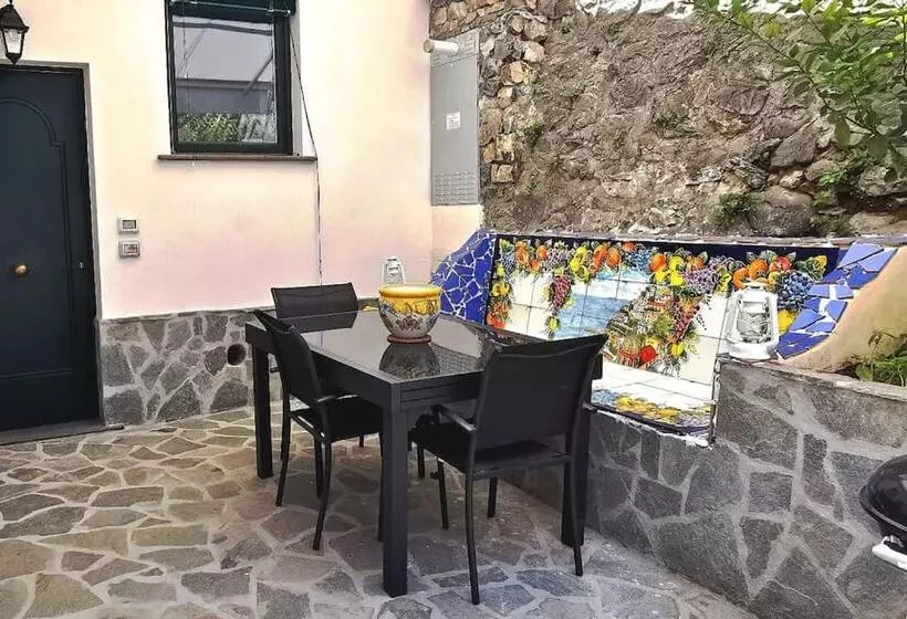 Aamiaismajoitus (B&B) Sea View Apartments Amalfi Coast By Amalfi Coast With Locals