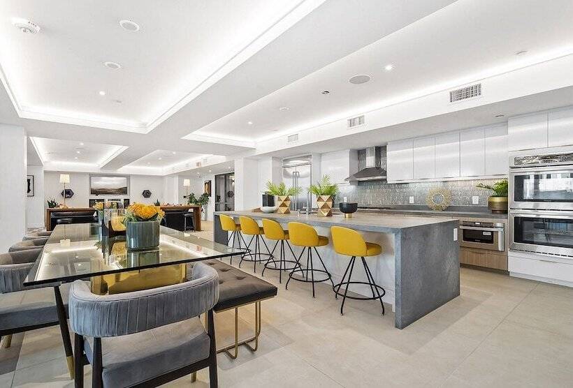 Global Luxury Suites Irvine