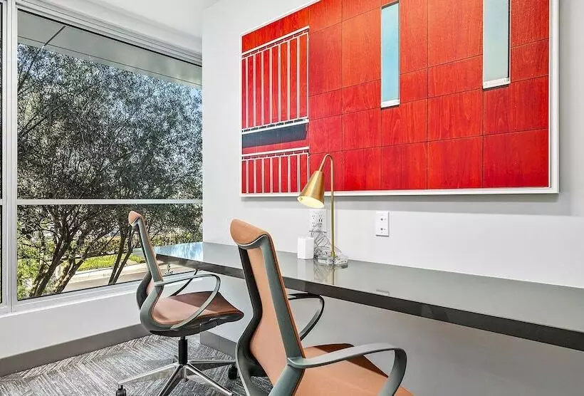 Global Luxury Suites Irvine