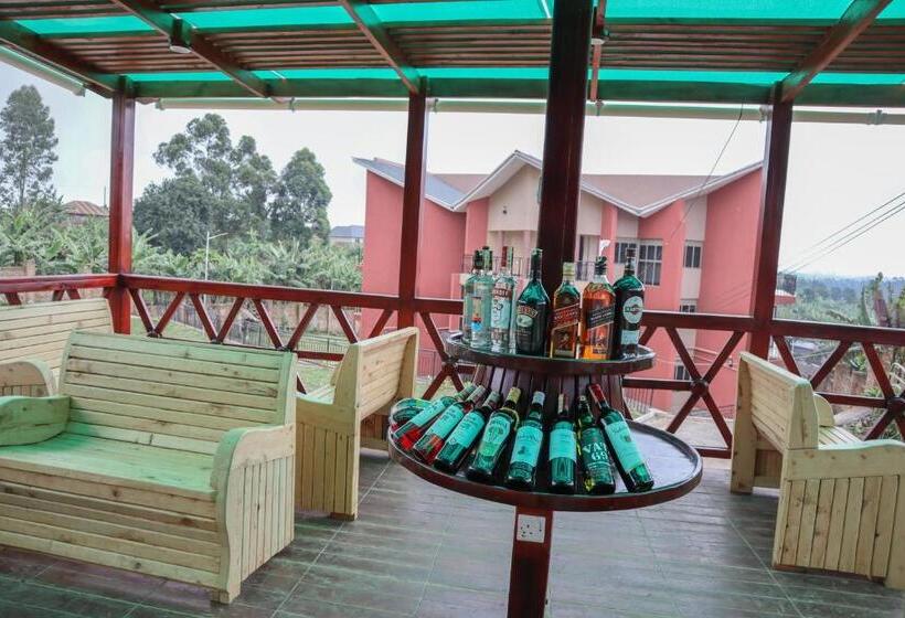 هتل Apollo Inn Fortportal