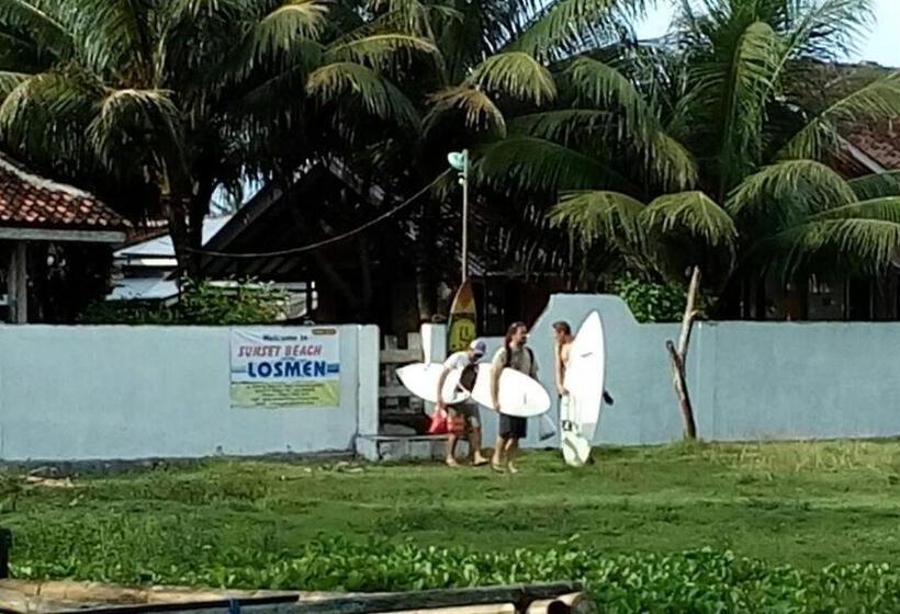 Otel Sunset Beach Labuhan Jukung