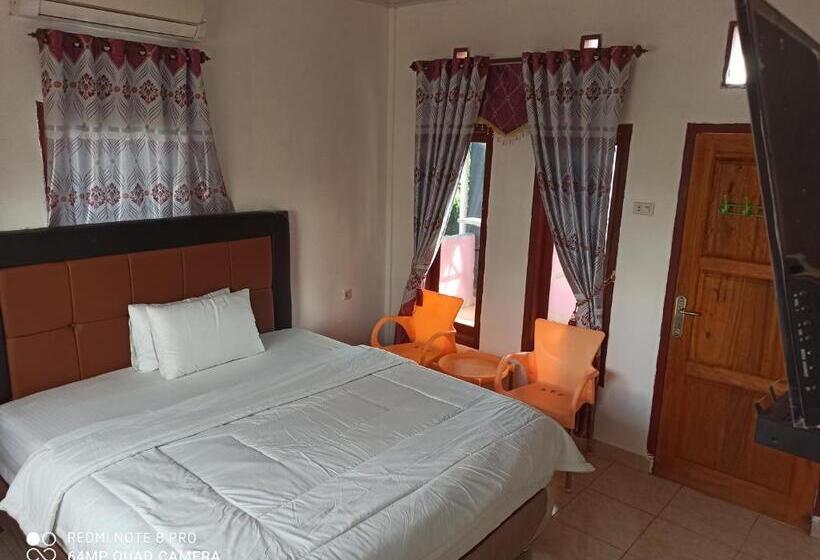 Otel Sunset Beach Labuhan Jukung