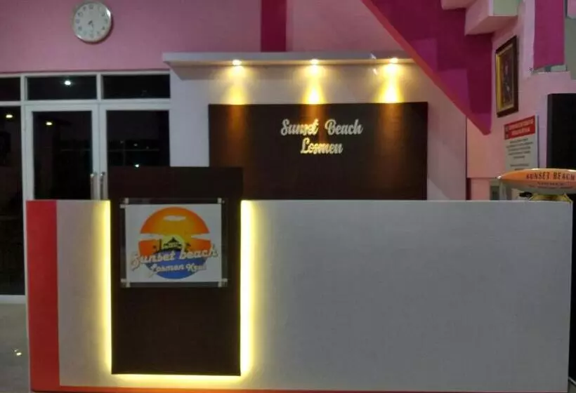 ホテル Sunset Beach Labuhan Jukung