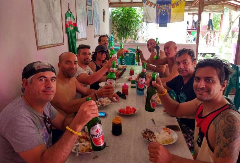 Otel Sunset Beach Labuhan Jukung