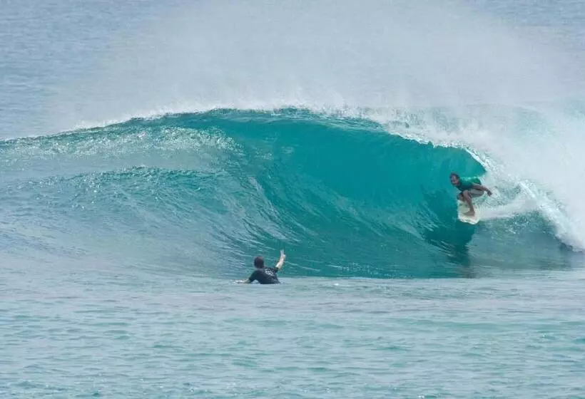 ホテル Sunset Beach Labuhan Jukung