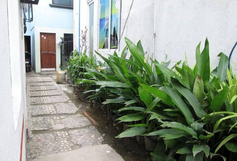 Island Nook Hotel Boracay