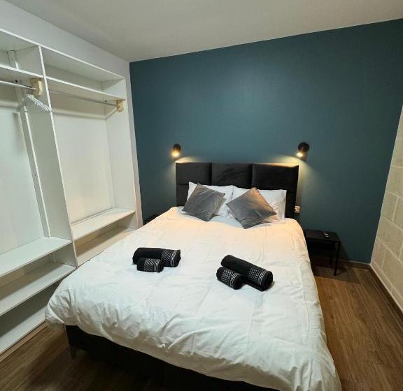 پانسیون Capital Heights Room, Victoria