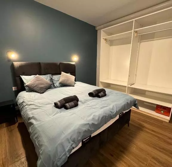 پانسیون Capital Heights Room, Victoria