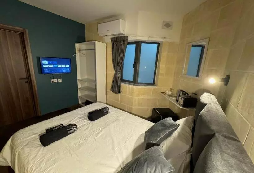 پانسیون Capital Heights Room, Victoria