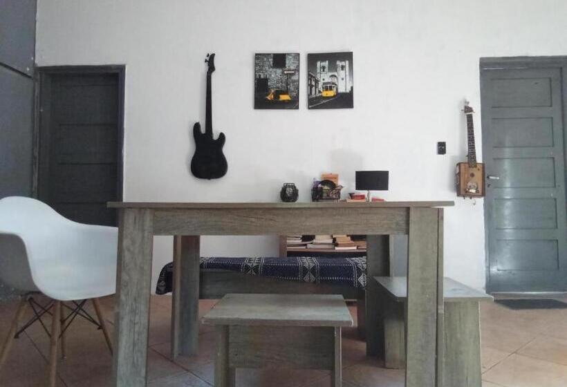 Pension El Bosque +598 94625953