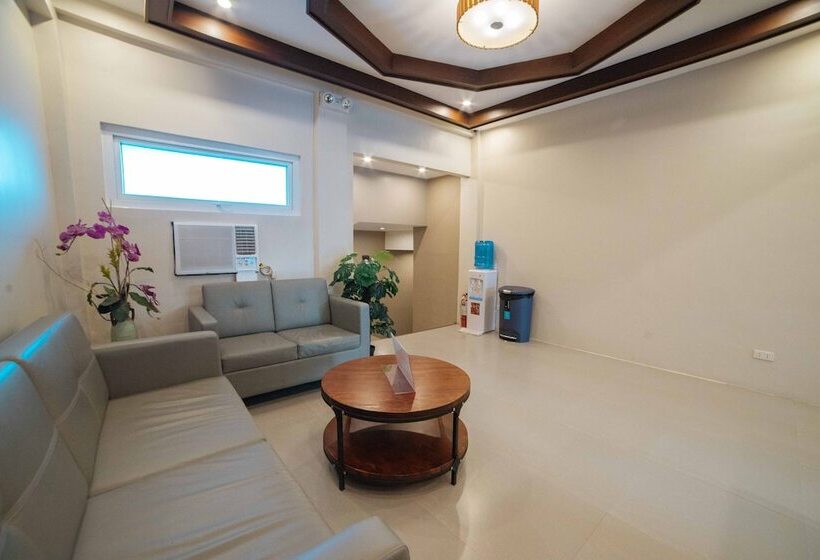 پانسیون Reddoorz Near Robinsons Cybergate Davao 2