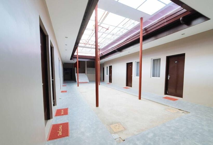 پانسیون Reddoorz Near Robinsons Cybergate Davao 2