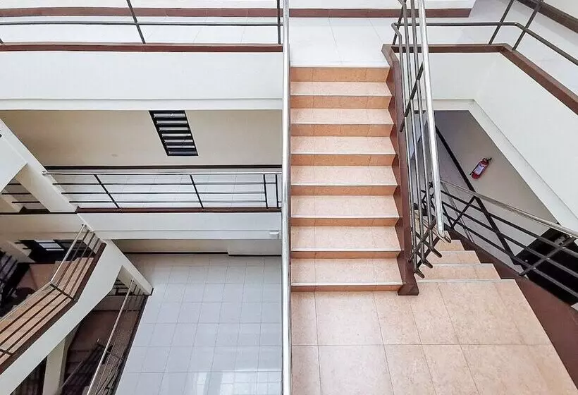 پانسیون Reddoorz Near Robinsons Cybergate Davao 2