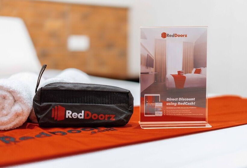 پانسیون Reddoorz Near Robinsons Cybergate Davao 2