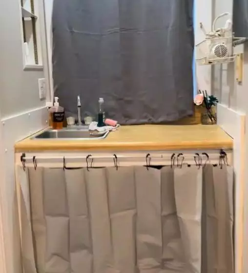 Majatalo Small Private Get Away, Tiny Home Garage Studio Apartment