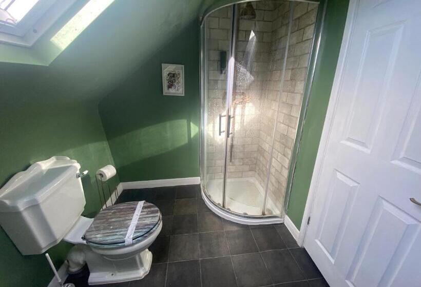 پانسیون The Prophecy Of Light Retreat