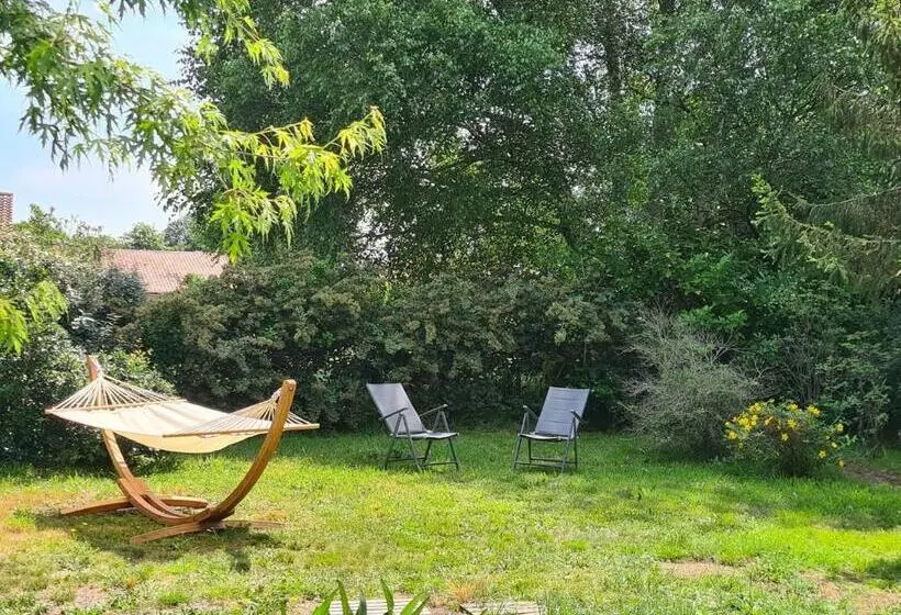 Aamiaismajoitus (B&B) Villas Floryanne Chambre Les Lacs