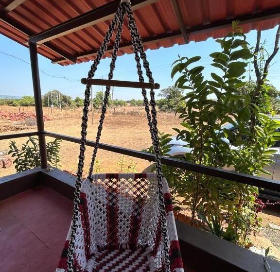 Hotell Hiranya Farm Stay